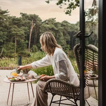 Kampinastaete, Hippe Midden In Natuurgebied De Kampina Oisterwijk