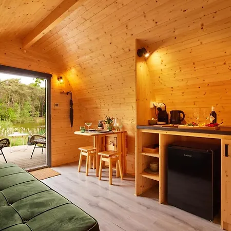 Kampinastaete, Hippe Midden In Natuurgebied De Kampina *